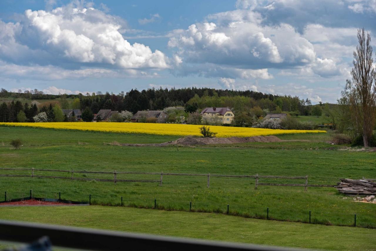 Haus Inselperle Mit Blick Auf Den Bodden Apartment Alt Reddevitz Ruang foto