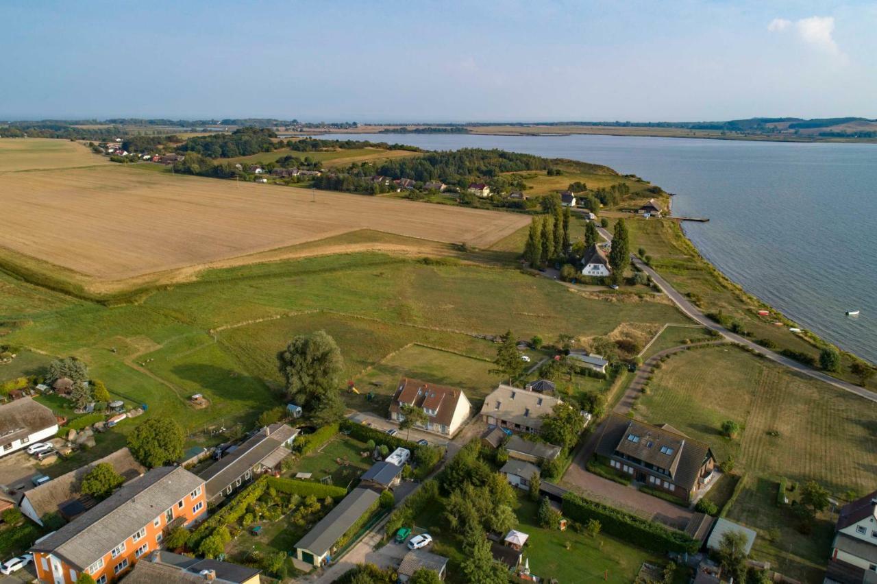Haus Inselperle Mit Blick Auf Den Bodden Apartment Alt Reddevitz Bagian luar foto
